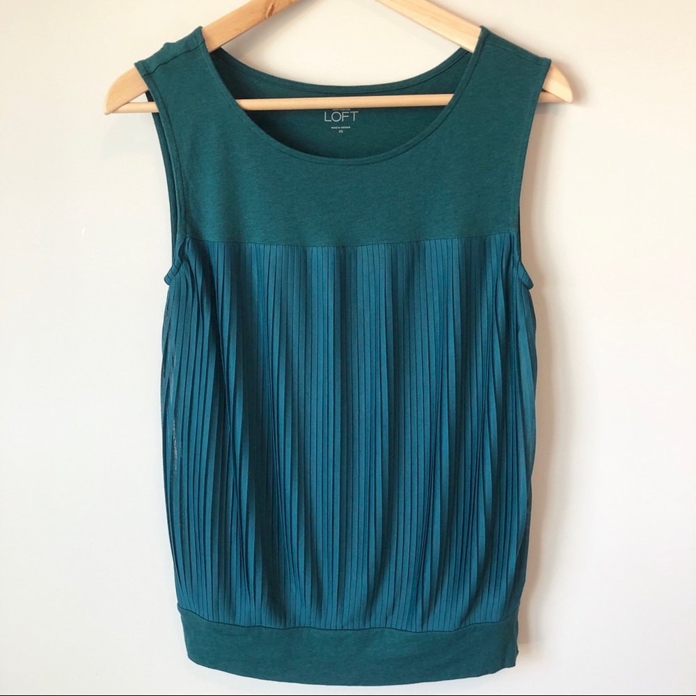 LOFT Pleated Teal Sleeveless Blouse